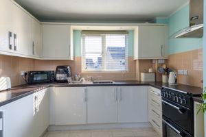 Kitchen- click for photo gallery